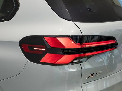 New 2026 BMW X5 xDrive40i w/ M Sport Package