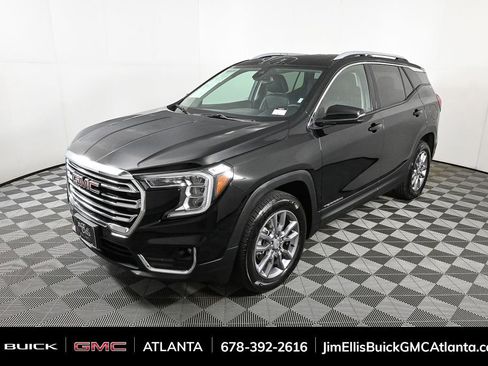 Used 2024 GMC Terrain SLT image 1