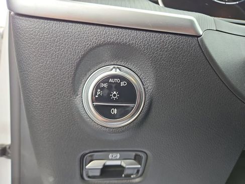 Used 2024 Mercedes-Benz C 300 4MATIC Sedan image 19