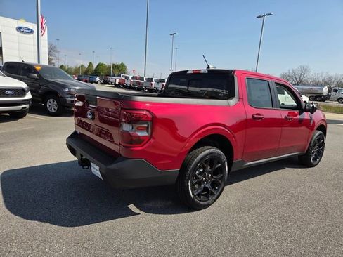 New 2026 Ford Maverick Lariat w/ Black Appearance Package AWD/4WD image 9