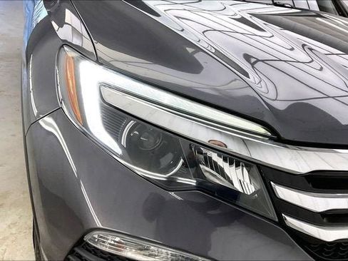 Used 2018 Honda Pilot Elite image 26