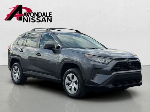 Used 2020 Toyota RAV4 LE w/ Carpet Mat Package FWD image 8