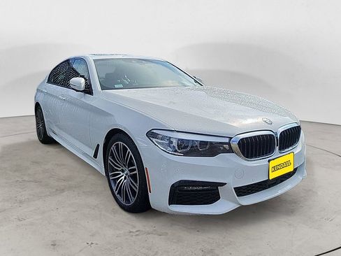 Used 2019 BMW 530i xDrive w/ M Sport Package AWD/4WD image 3