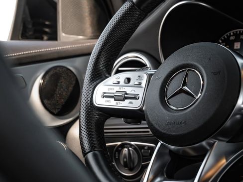 Used 2022 Mercedes-Benz GLC 43 AMG 4MATIC image 16