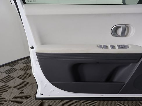 Used 2024 Hyundai Ioniq 5 SEL RWD image 22