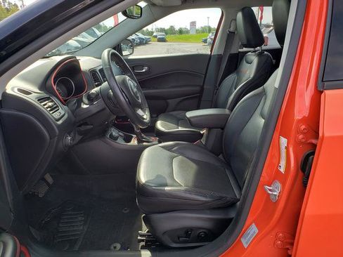 Used 2017 Jeep Compass Trailhawk w/ Leather Interior Group AWD/4WD image 10