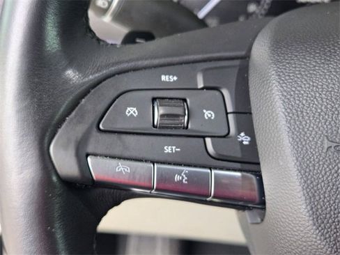 Used 2021 Cadillac XT4 Luxury image 12