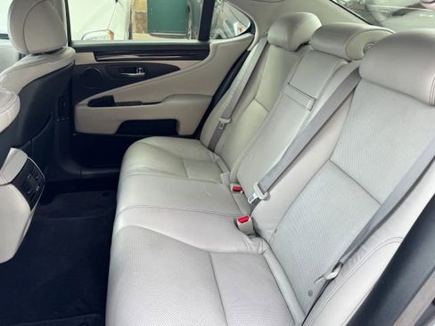Used 2013 Lexus LS 460 image 26