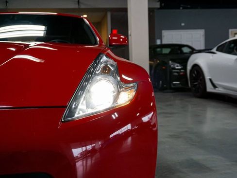 Used 2010 Nissan 370Z Touring image 64