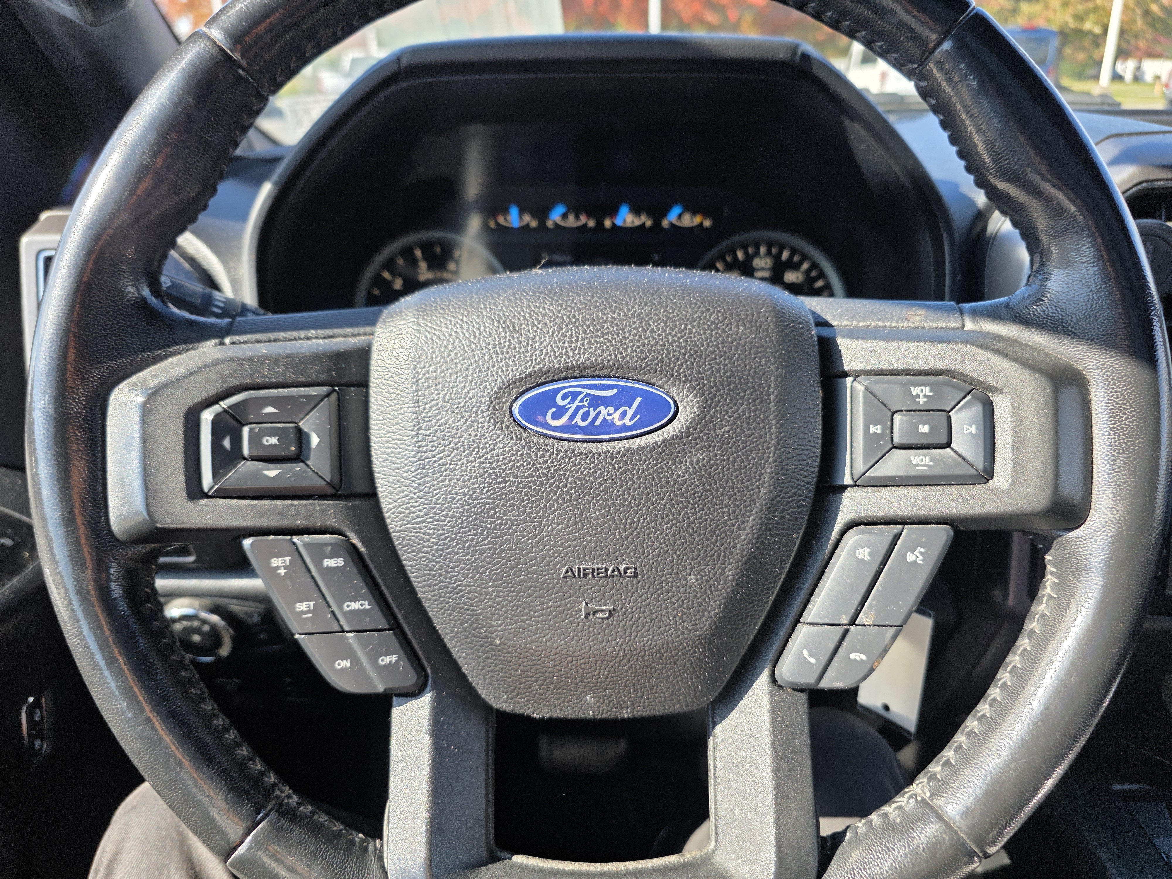 Used 2017 Ford F150 XLT w/ Equipment Group 302A Luxury AWD/4WD image 14