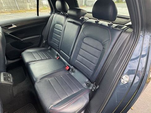 Used 2018 Volkswagen GTI SE image 9