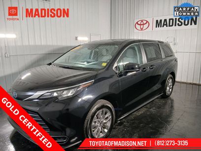 Used 2024 Toyota Sienna LE