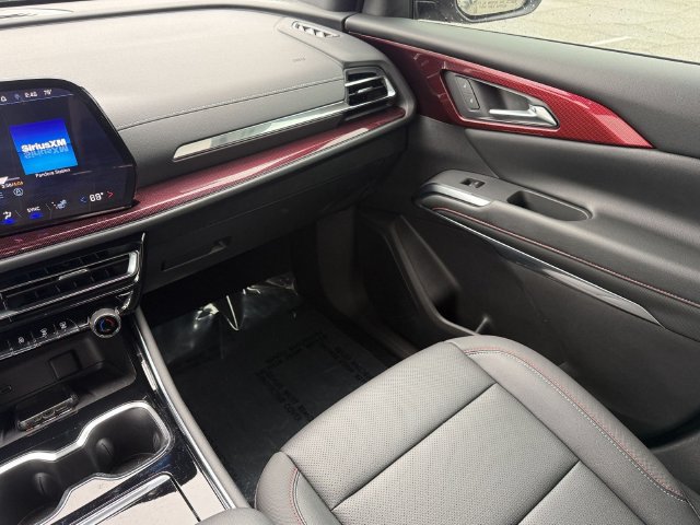 Used 2026 Chevrolet Traverse Z71 w/ Driver Confidence Package AWD/4WD image 16