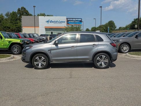 Used 2023 Mitsubishi Outlander Sport AWD image 2