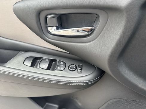 Used 2023 Nissan Murano SV w/ SV Midnight Edition Package FWD image 27