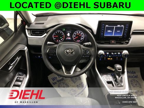 Used 2022 Toyota RAV4 XLE w/ Convenience Package image 27