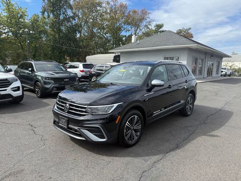 Used 2024 Volkswagen Tiguan Wolfsburg Edition image 3