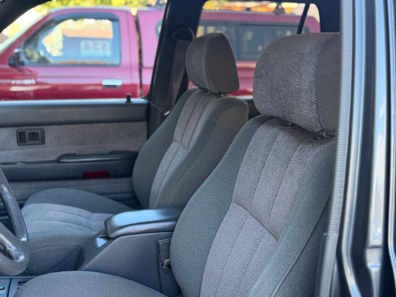 Used 1990 Toyota 4Runner SR5 AWD/4WD image 27