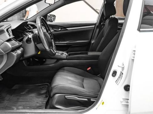 Used 2019 Honda Civic Sport image 4