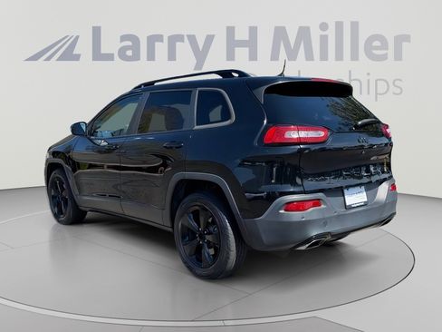 Used 2018 Jeep Cherokee Limited w/ High Altitude Package AWD/4WD image 3