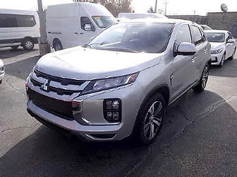 Used 2024 Mitsubishi Outlander Sport AWD image 3