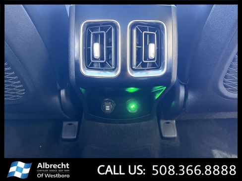 Used 2022 Kia Sorento S w/ Panoramic Sunroof Package image 25