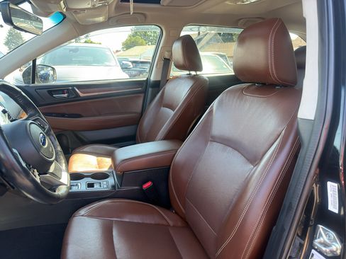 Used 2018 Subaru Outback 3.6R Touring AWD/4WD image 13