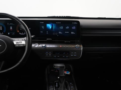 Used 2024 Hyundai Kona SEL image 14