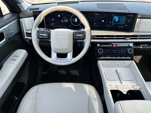 Used 2025 Hyundai Santa Fe Calligraphy AWD/4WD image 19