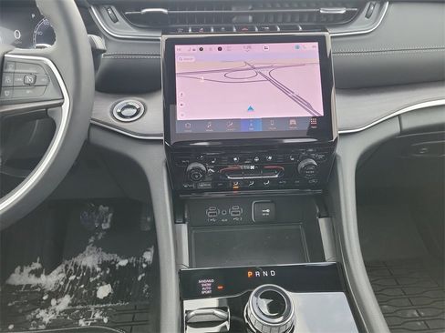 New 2025 Jeep Grand Cherokee L Limited w/ Luxury Tech Group II image 29