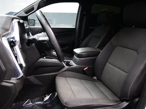 Used 2022 GMC Sierra 1500 AT4 w/ AT4 Premium Package AWD/4WD image 9