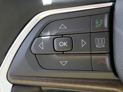 New 2026 Jeep Grand Cherokee L Limited AWD/4WD image 17