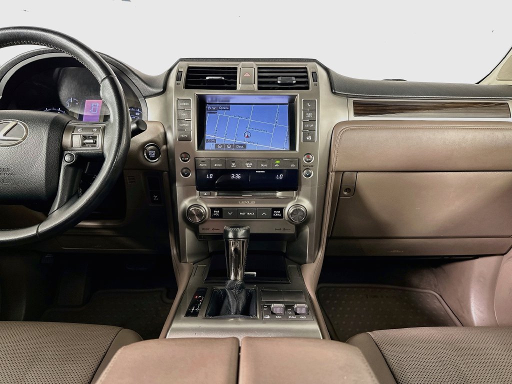 Used 2017 Lexus GX 460 w/ Navigation Package AWD/4WD image 28