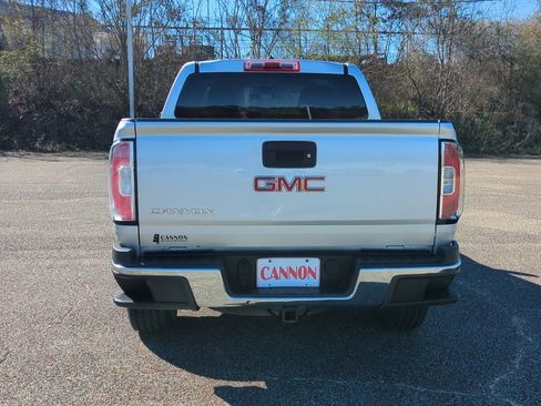 Used 2017 GMC Canyon 2WD Crew Cab w/ Convenience Package image 6