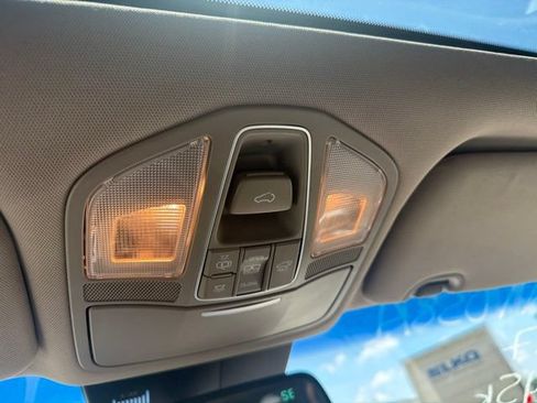 Used 2017 Hyundai Santa Fe Limited FWD image 20