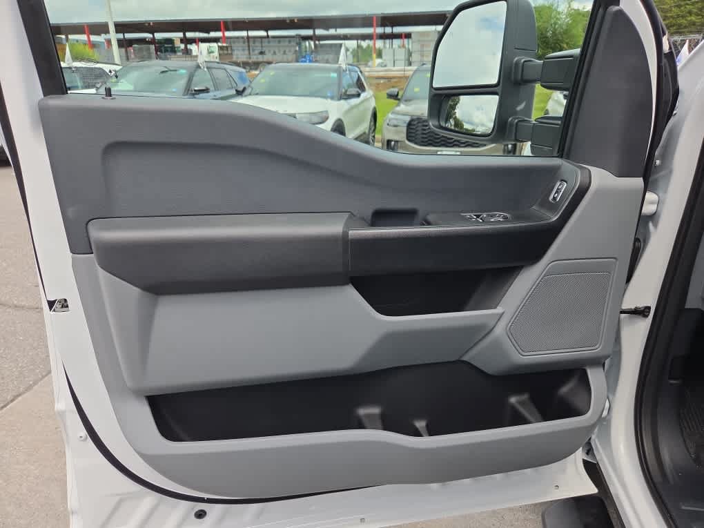 New 2025 Ford F350 XL w/ XL Chrome Package AWD/4WD image 24