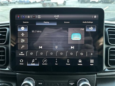 Used 2025 RAM ProMaster 2500 w/ Premium Convenience Group image 26