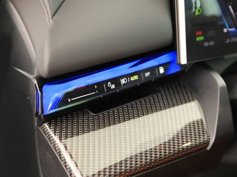 Used 2026 BMW M5 Touring AWD/4WD image 34