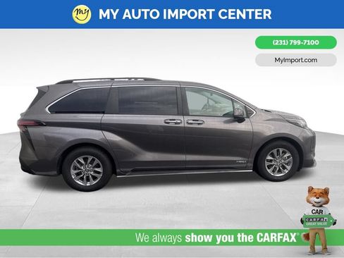Used 2021 Toyota Sienna XLE w/ XLE Plus Package AWD/4WD image 6