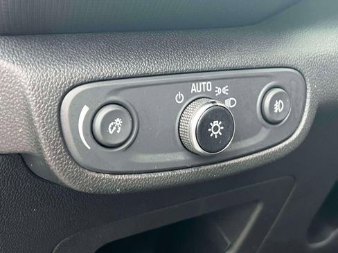 Used 2023 Chevrolet TrailBlazer LT w/ Convenience Package FWD image 19