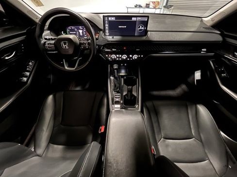 Used 2023 Honda Accord Touring image 17