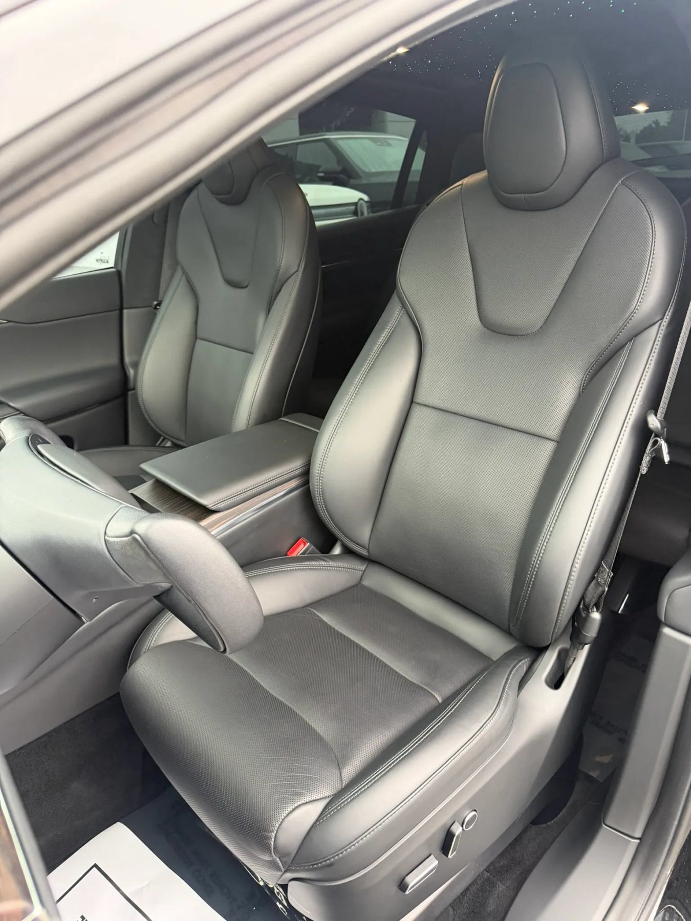Used 2023 Tesla Model X AWD/4WD image 7