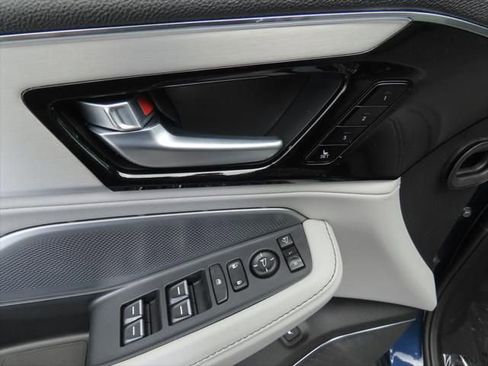 Used 2026 Acura MDX w/ Technology Package FWD image 23