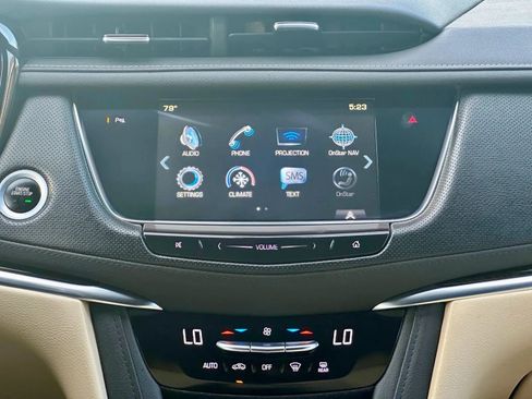 Used 2019 Cadillac XT5 FWD image 14