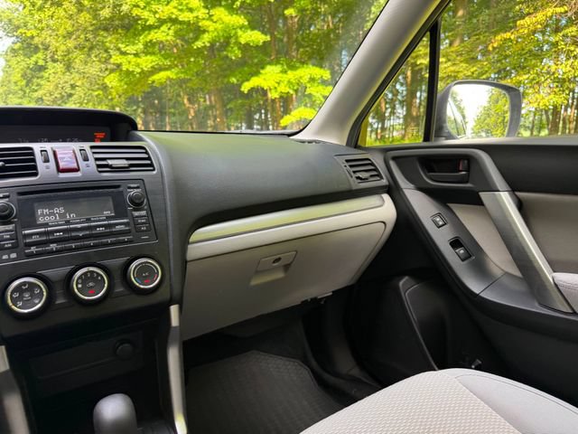Used 2014 Subaru Forester 2.5i AWD/4WD image 10
