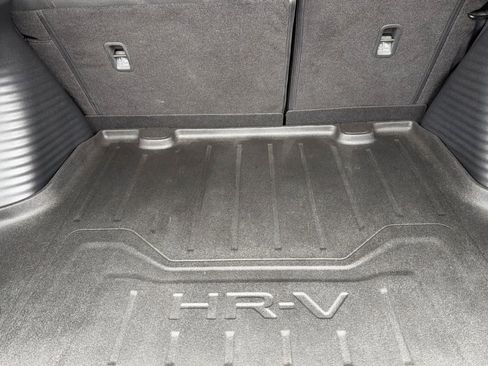 Certified 2025 Honda HR-V Sport image 17