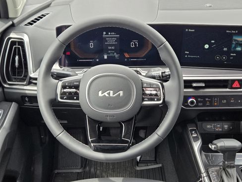 New 2025 Kia Sorento S w/ Panoramic Sunroof Package image 18
