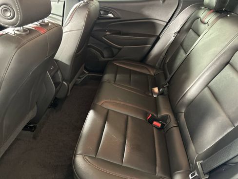 Used 2025 Chevrolet Trax RS w/ Driver Confidence Package FWD image 24