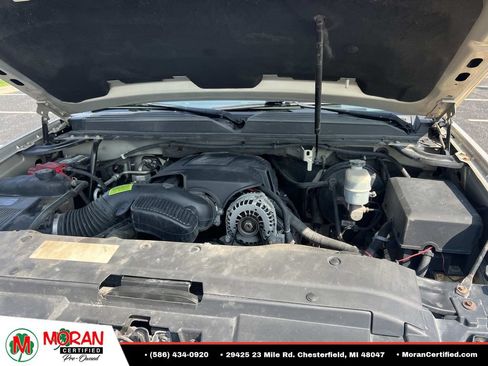 Used 2010 Chevrolet Suburban LTZ AWD/4WD image 11