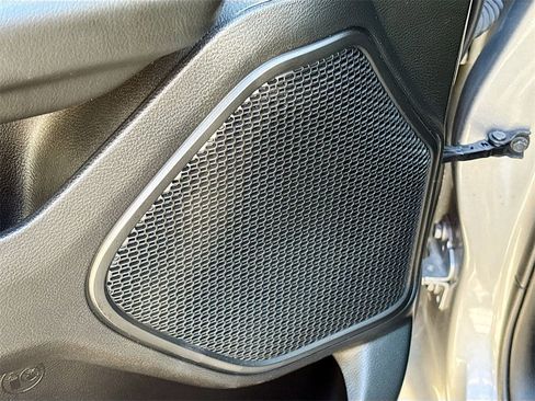 Used 2025 RAM 1500 Lone Star image 19